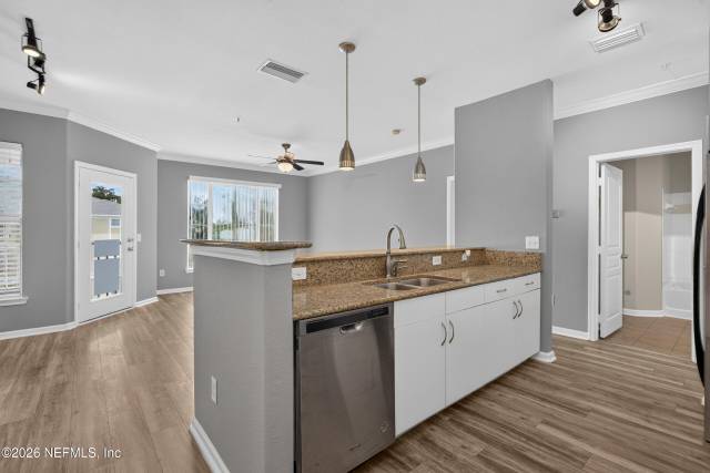8290 GATE Parkway #817 home for sale in Gardens Of Bridgehampton