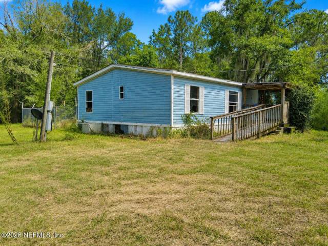 106 LAKE SHORE Road, home for sale in Interlachen
