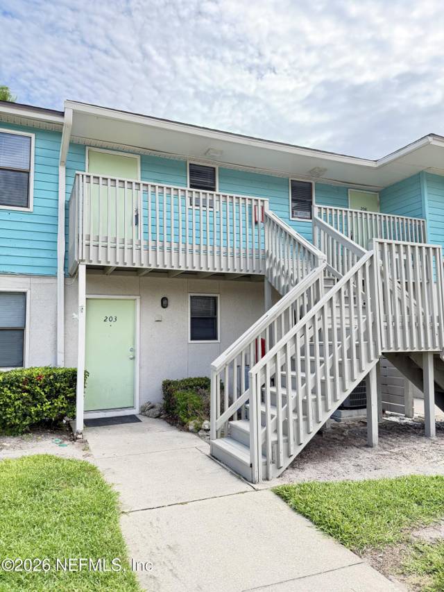 650 W POPE Road #207