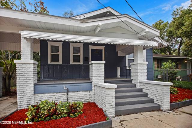 312 W 25 Street
