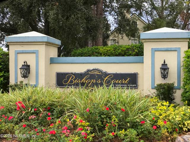 13703 N RICHMOND PARK Drive #2109