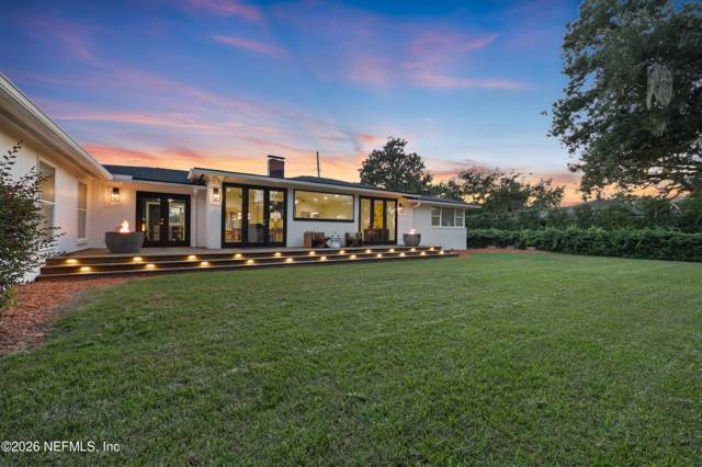 833 WATERMAN Road
