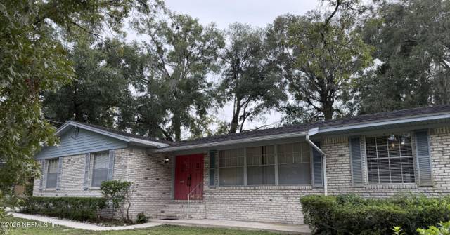 1736 HOLLY OAKS RAVINE Drive