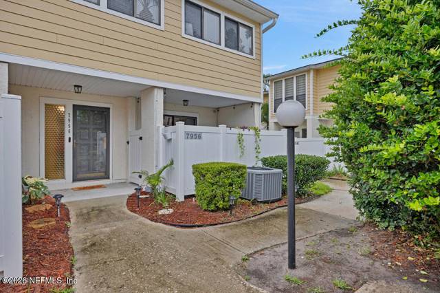 7956 LOS ROBLES Court #7956