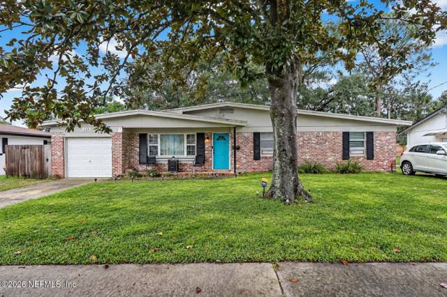 3483 THORNHILL Drive