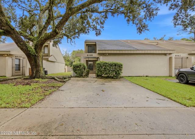 8468 WINDYPINE Lane