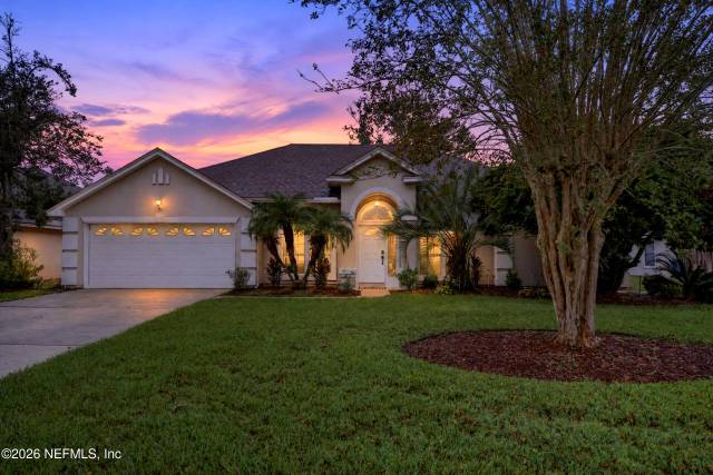 384 MAPLEWOOD Drive home for sale in Julington Creek Plantation