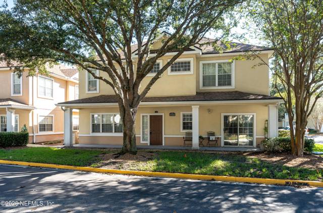 1723 W FOREST LAKE Circle #1