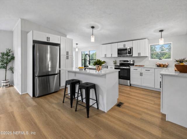 300 E KANSAS Street, home for sale in Florahome