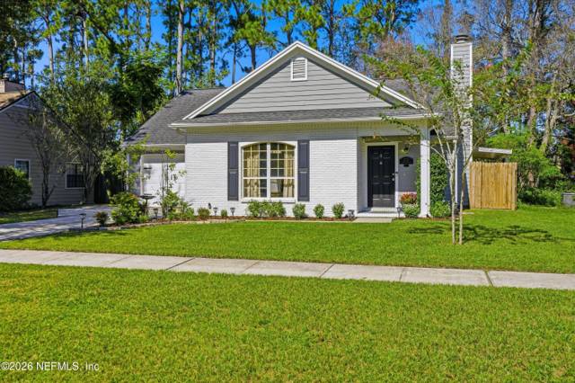 3721 JAMESTOWN Lane