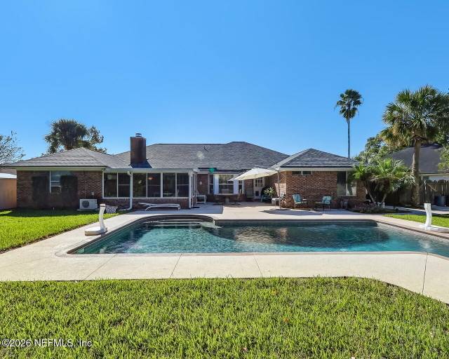14137 TWIN FALLS Drive, home for sale in Jacksonville