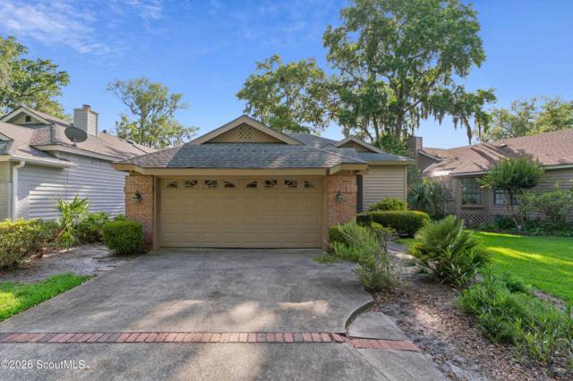 8 Bay Tree Court home for sale in Bay Tree Cottages