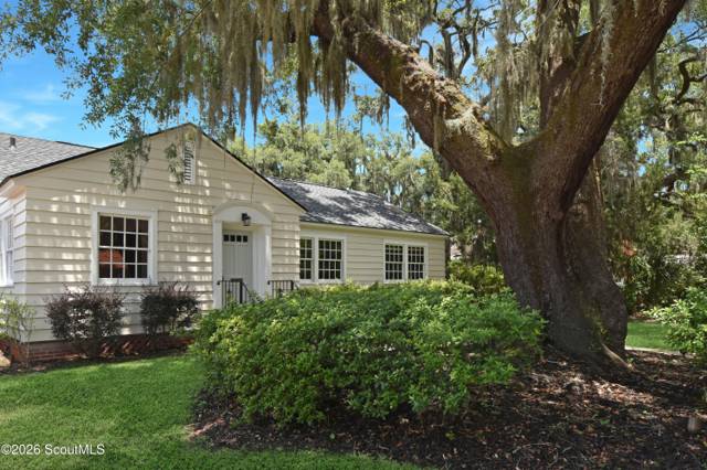 1815 Oak Avenue home for sale in Windsor Park