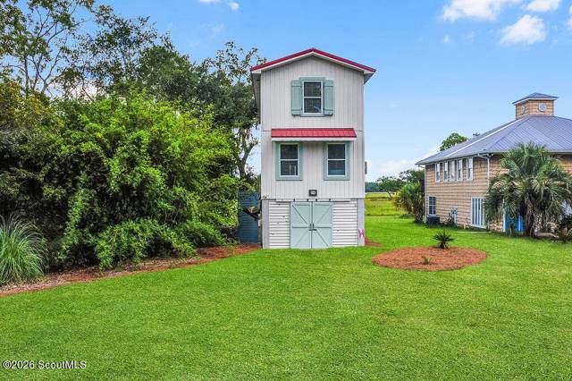 1088 NE Fiddler Trace home for sale in Belle Bluff Estates