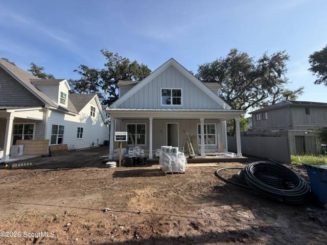 262 Menendez Avenue