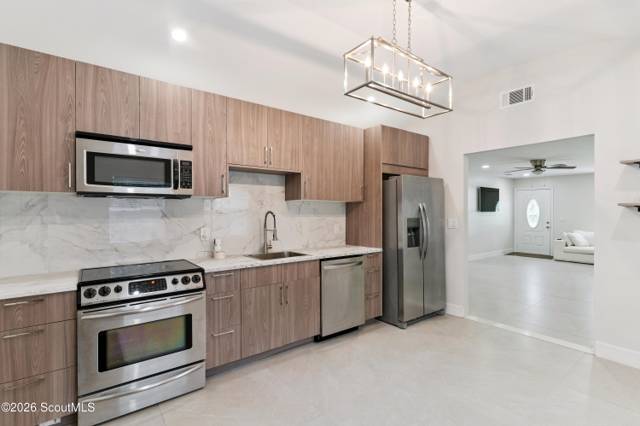 2239 Poinsettia Circle