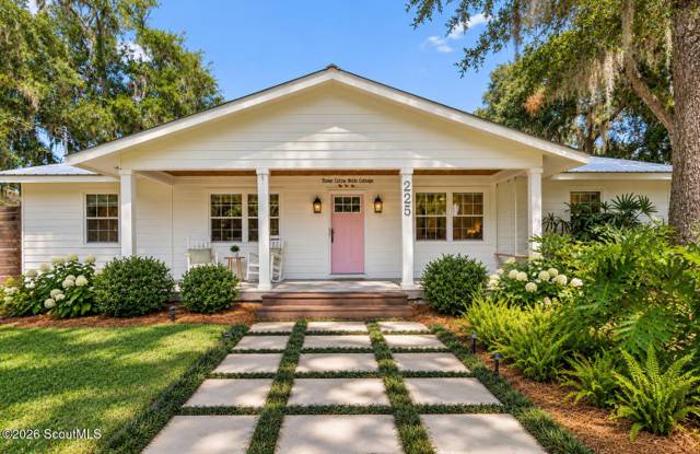 225 S Harrington Road home for sale in Harrington
