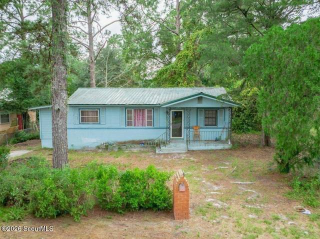 803 Riverside Avenue, home for sale in Ware County