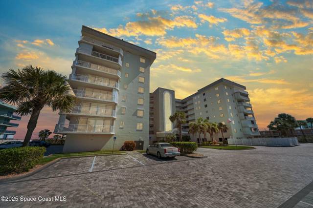 Majestic Seas Condo