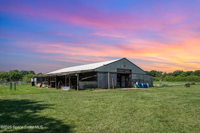 2675 Brockett Road
