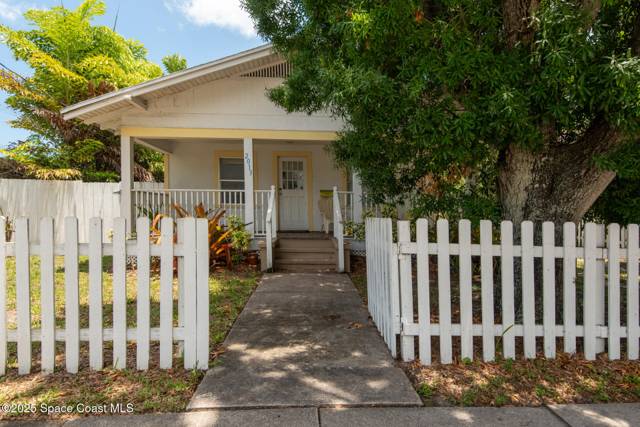 2013 Vernon Place home for sale in Powells Resubd Of Melbourne