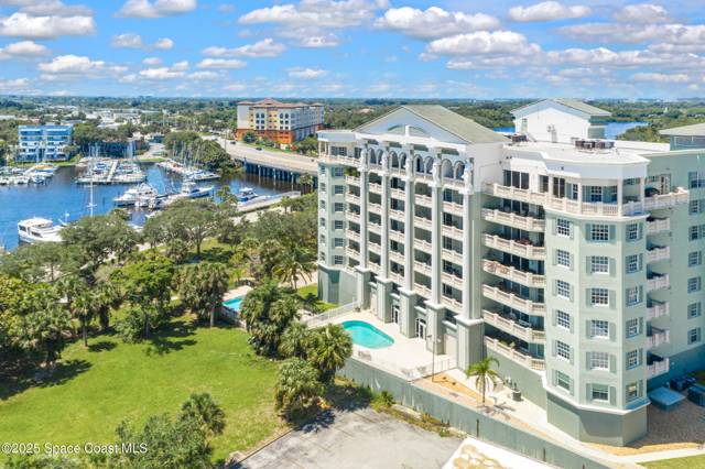 Harbor Edge Condominium
