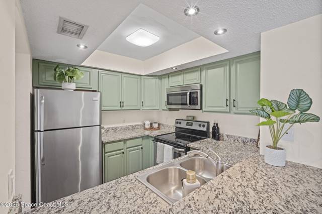 Woodside At Port Malabar Condo