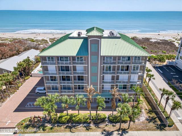 Carlyle Condominium Of Crescent Beach