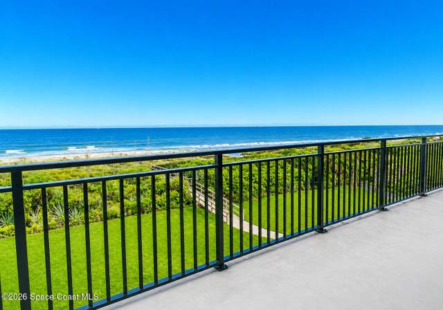 Windward E Condo