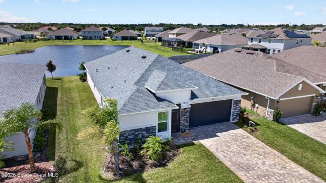 1984 Middlebury Drive home for sale in Courtyard At Waterstone