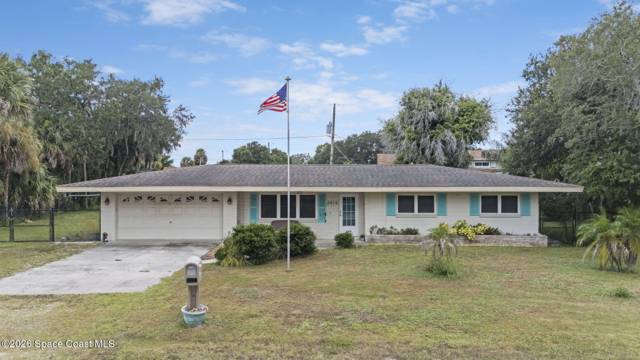 2414 Greenway Drive home for sale in Country Club Colony