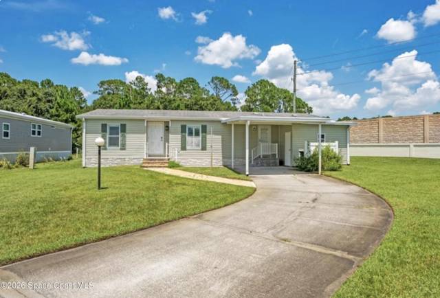 585 Outer Drive home for sale in Northwest Lakes Condo