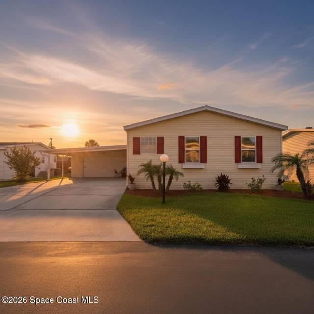 785 Outer Drive home for sale in Northwest Lakes Condo