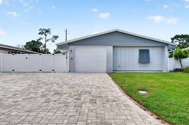 414 Myrtlewood Road home for sale in Timberlake Melbourne
