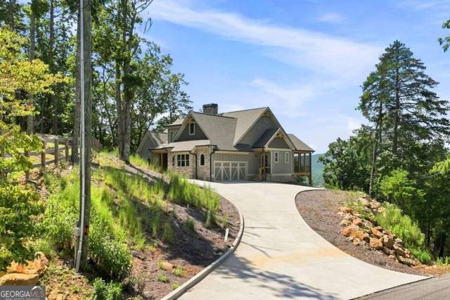 102 Moose Loop home for sale in Lake Arrowhead