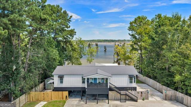 Statham Lakefront Community