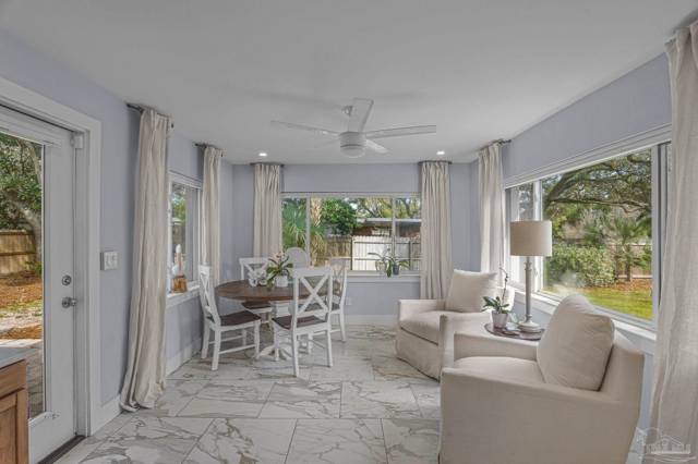 306 Shoreline Dr, Gulf Breeze 32561 home for sale