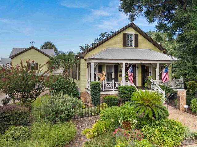 202 Cevallos St home for sale in Old City