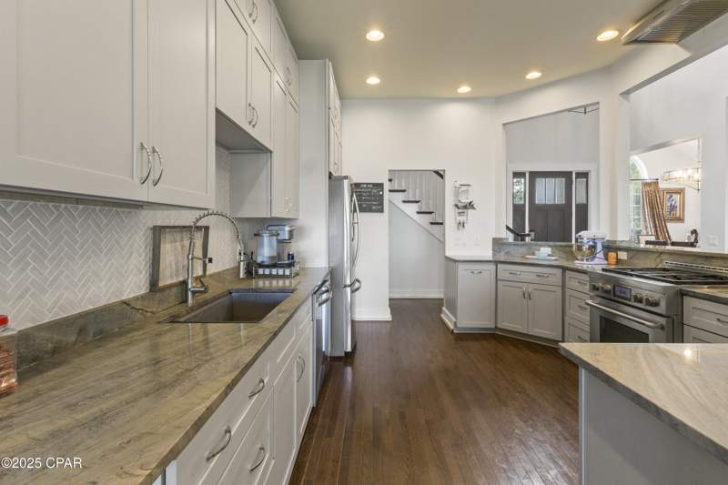 4 bedroom SingleFamilyResidence at 2502 Country Club Drive, Leisure Shores, Lynn Haven — photo 4