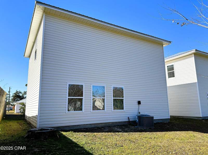 4 bedroom SingleFamilyResidence at 1910 Coach Scovel Way, Drummond & Ware Add, Panama City — photo 2
