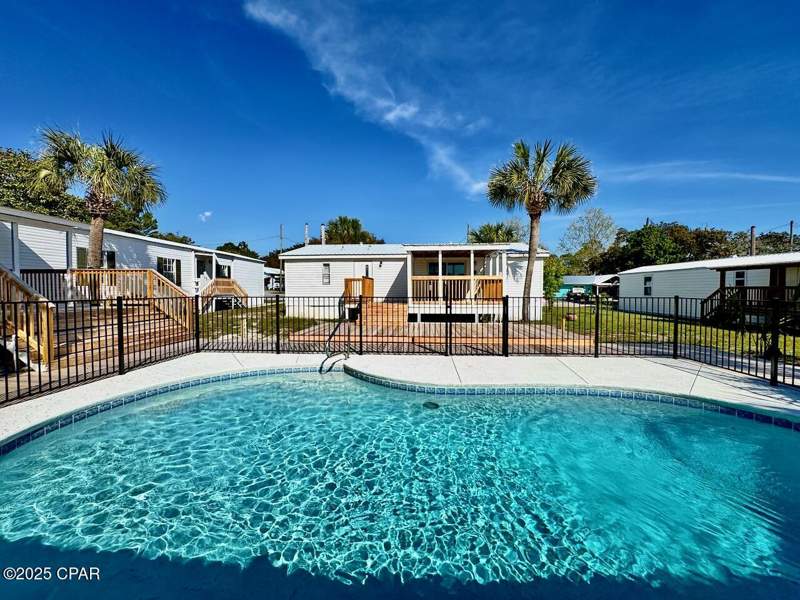 3 bedroom ManufacturedHome at 327 Hibiscus Drive, Laguna Beach Estates, Panama City Beach — photo 5