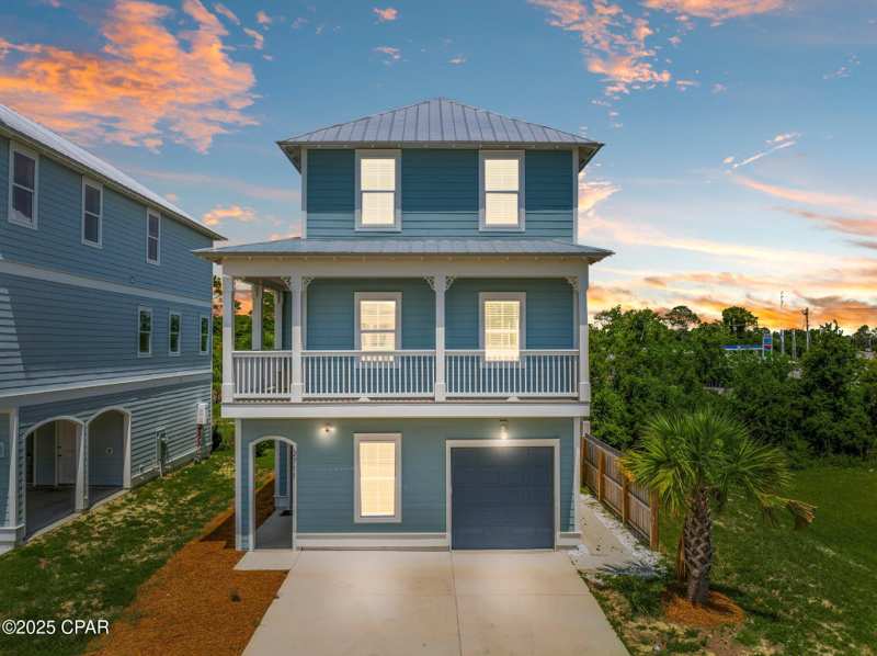 4 bedroom SingleFamilyResidence at 2711 Lagoon Manor Drive, Lagoon Manor, Panama City — photo 1