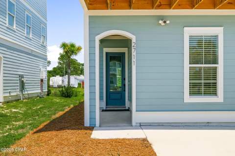 2711 Lagoon Manor Drive, Panama City FL - photo 6 of 56