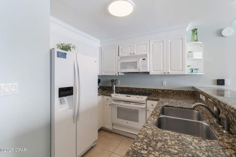 1 bedroom Condominium at 9450 S Thomas Drive 507D, Boardwalk Central, Panama City Beach — photo 3