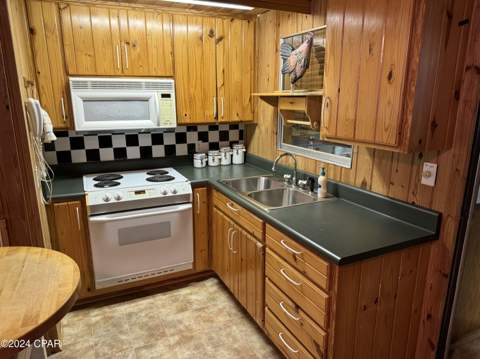 199 N Duck Avenue, Wewahitchka FL - photo 18 of 61