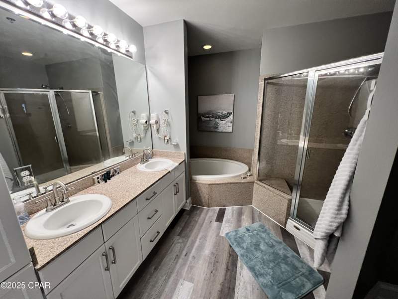 3 bedroom Condominium at 9902 S Thomas Drive 2132, Laketown Wharf, Panama City Beach — photo 5