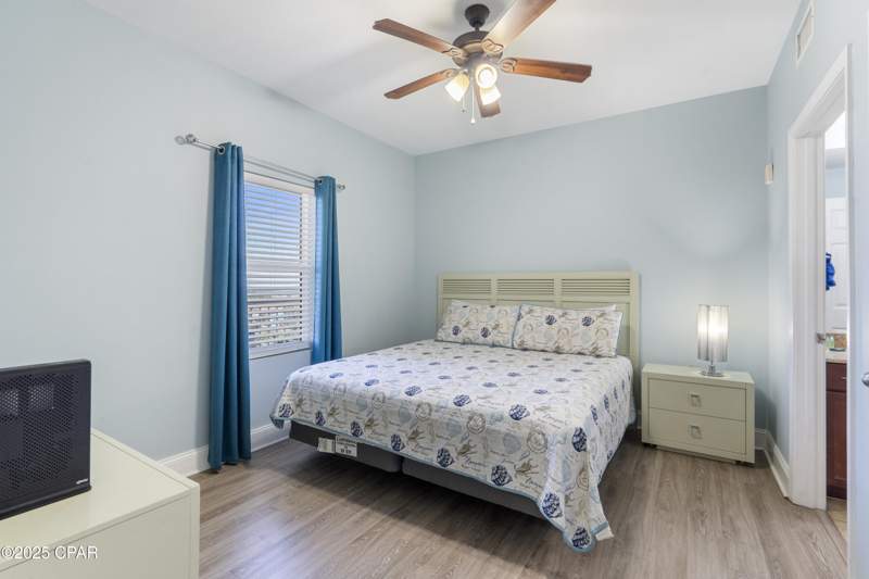 1 bedroom Condominium at 9902 Thomas Drive 1735, Laketown Wharf, Panama City Beach — photo 3