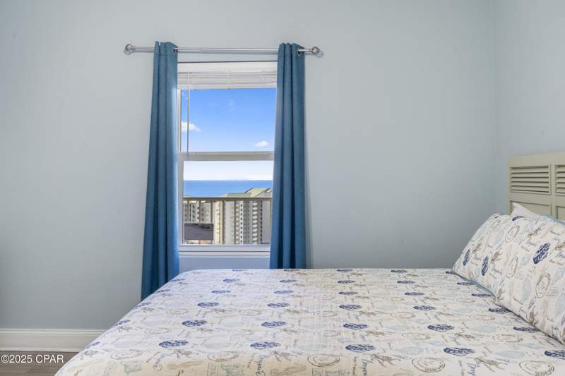1 bedroom Condominium at 9902 Thomas Drive 1735, Laketown Wharf, Panama City Beach — photo 4