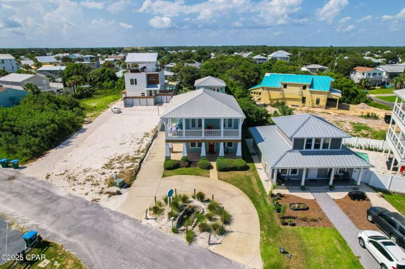 5 bedroom SingleFamilyResidence at 21806 Webb Street, Hollywood Beach, Panama City Beach — photo 2