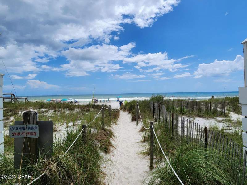1 bedroom Condominium at 4114 Holiday Drive 6, Sand Castles Villa, Panama City — photo 2